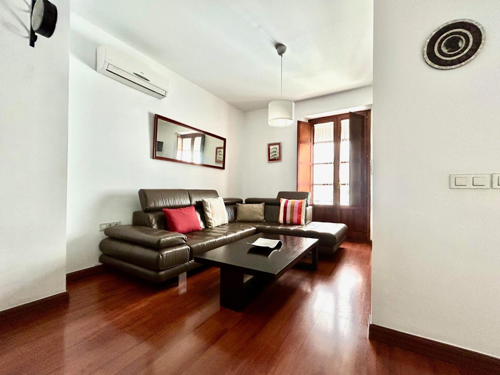 Apartment Hispalis San Julian Seville